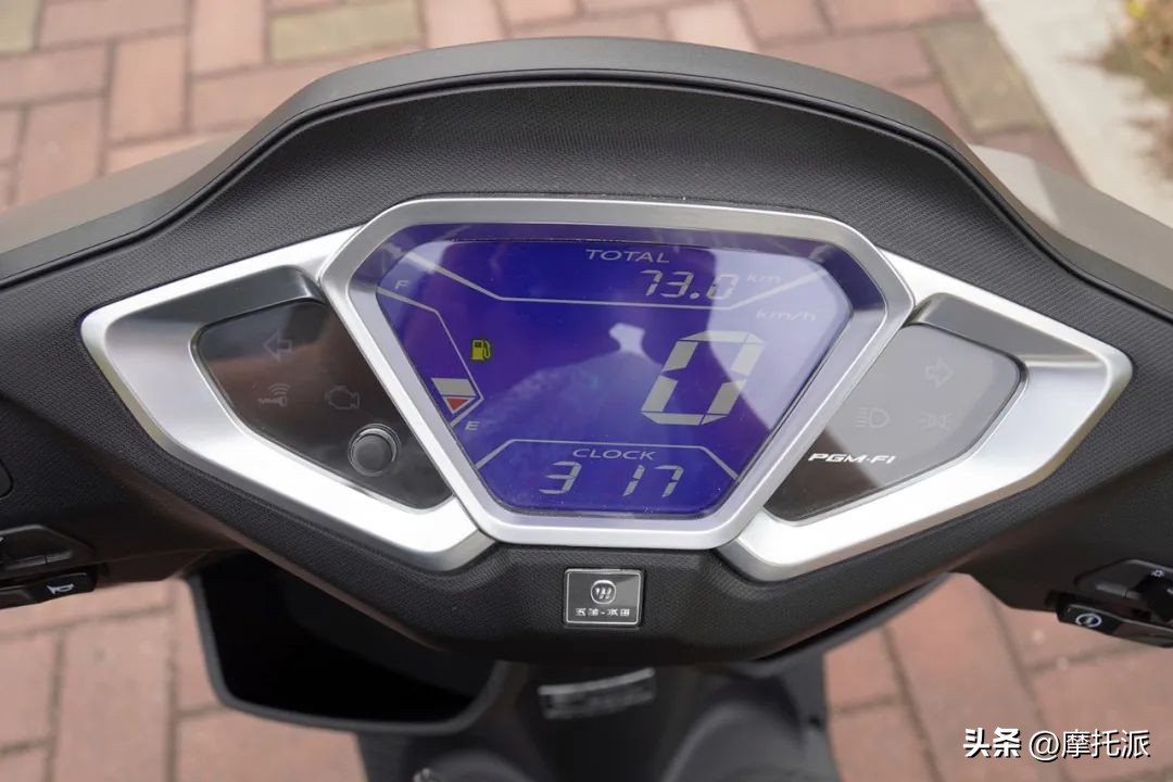 五羊本田ncr125与裂行星际版对比,五羊本田ncr125和豪爵翼爽afr125