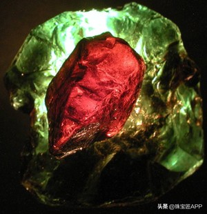 具有变彩效应的宝石有哪些,宝石特殊光学效应是什么