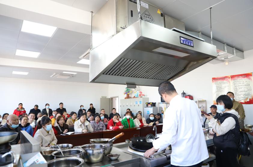 年轻人学什么技术好就业创业呢,学什么技术好就业或创业