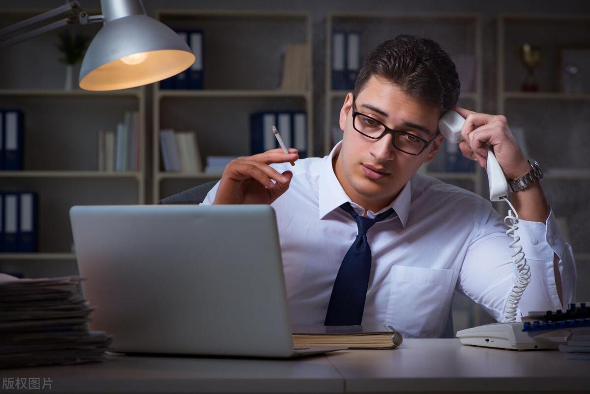 20多岁有几根白头发是什么原因,2岁宝宝有几根白头发是怎么回事