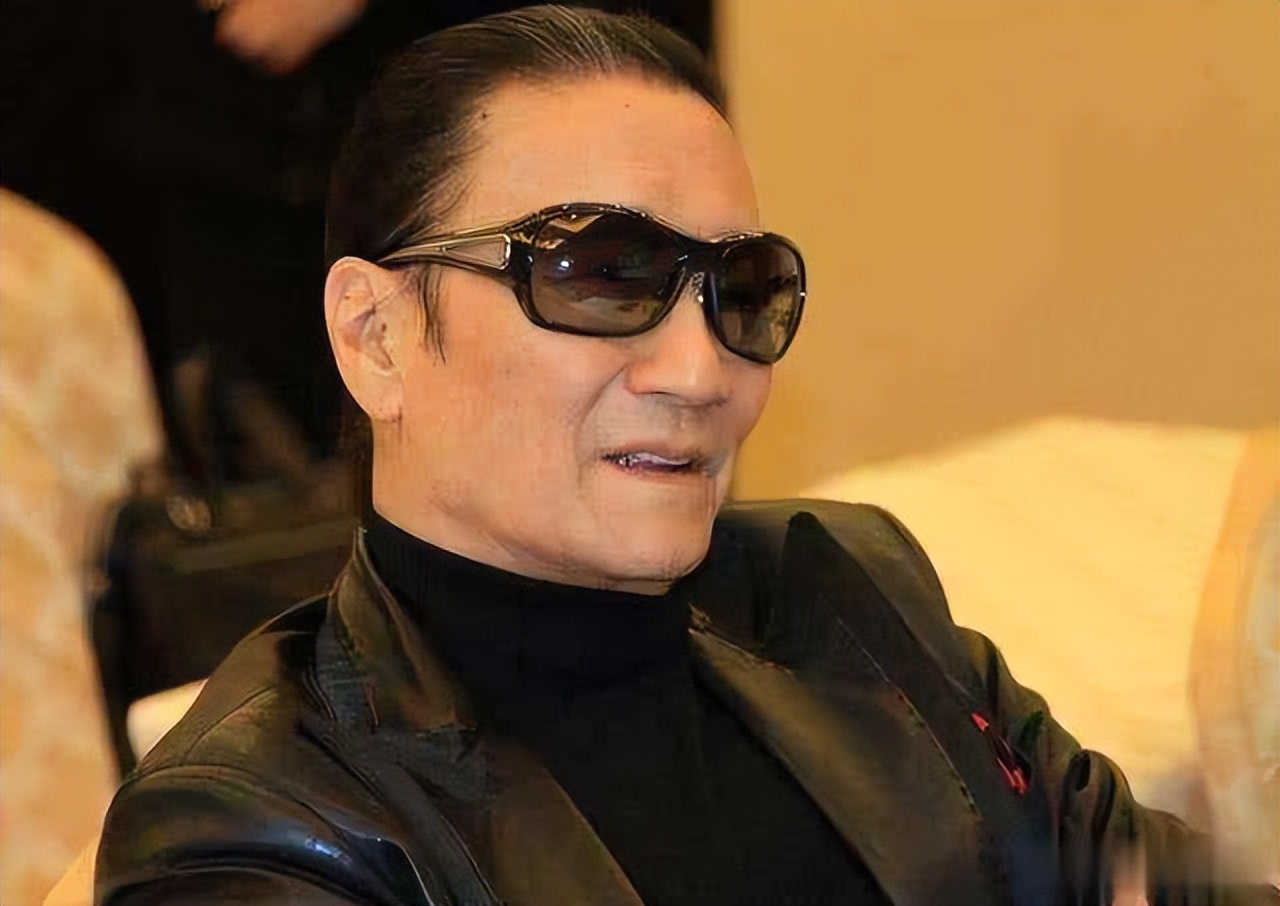 成龙谢贤向华强,谢贤李小龙谁大