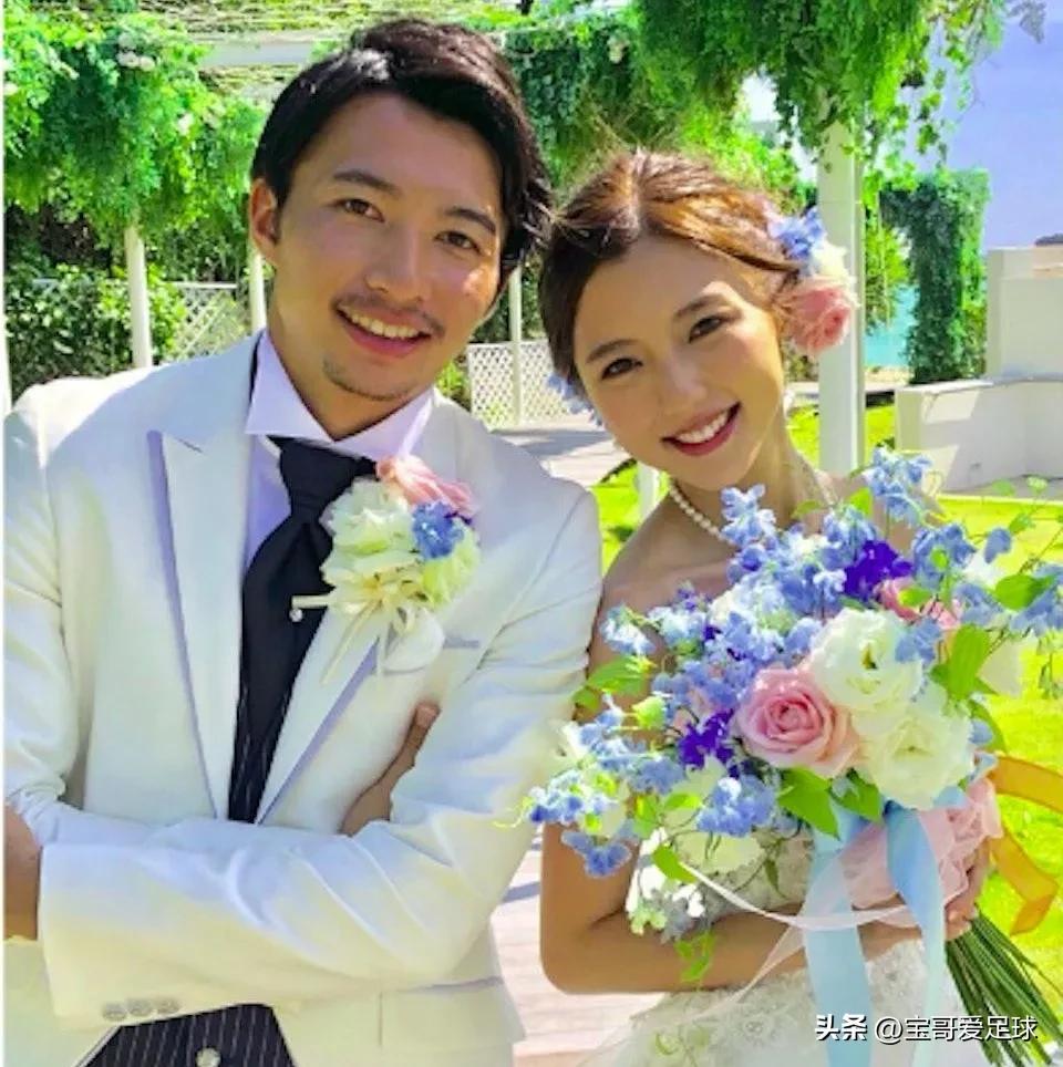 世界杯足球日本太太团,日本2018世界杯太太团