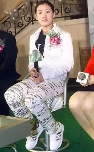 盘点嫁到香港的运动员，个个美艳动人，都生了几个小孩