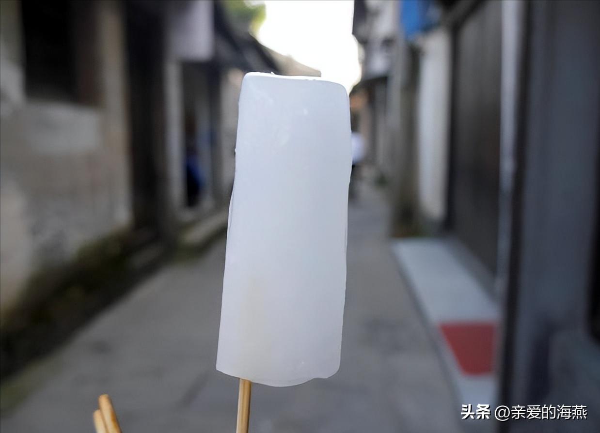 七八十年代供销社里的打酱油、雪花膏、搪瓷缸子，全是当年的味道