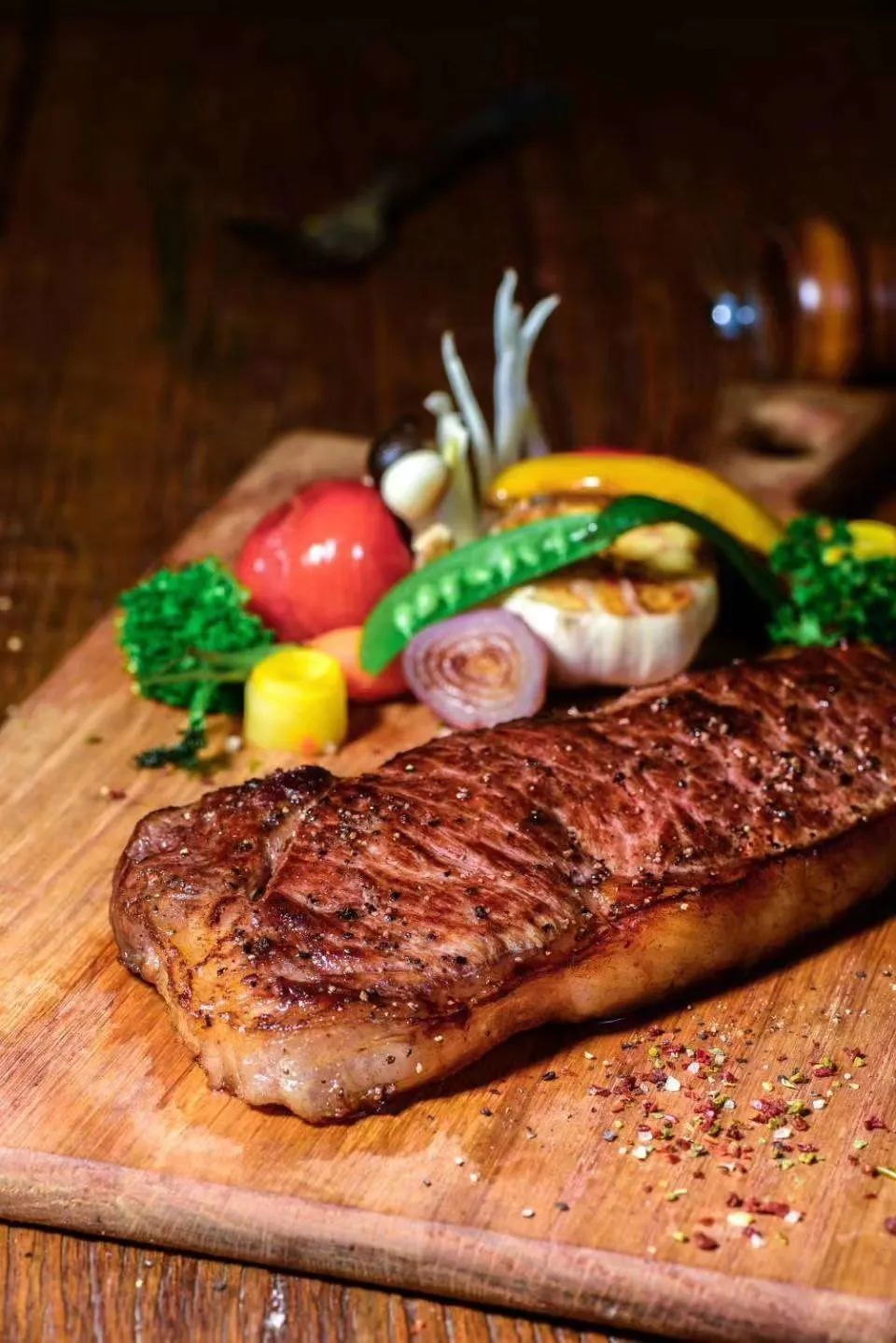 线上销售额20亿,线上销售额破6亿