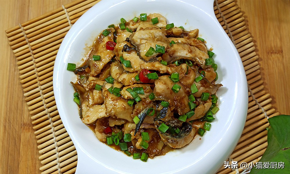 鱼肉怎样炒好吃还简单,普通鱼肉怎样炒好吃还简单