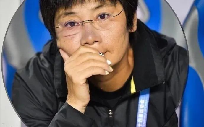 女足教练水庆霞奖状,女足教练水庆霞获五一奖