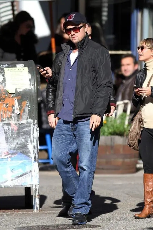 如何找到一条好款式的牛仔裤男款,男款腿型不好看怎么选择牛仔裤