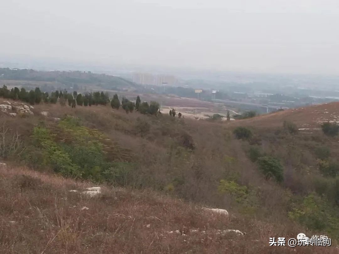 我们一同登上破头山