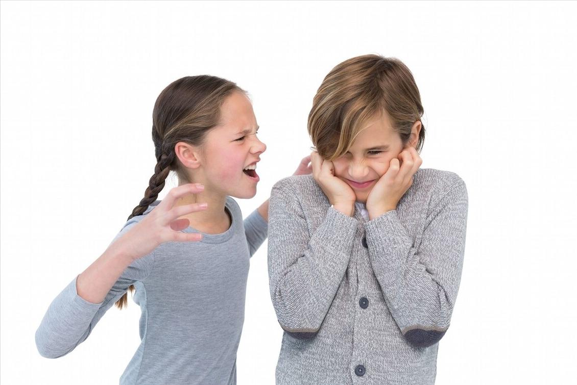 小朋友打闹踢到裆部的后果,小朋友打闹踢到裆部怎么划分责任