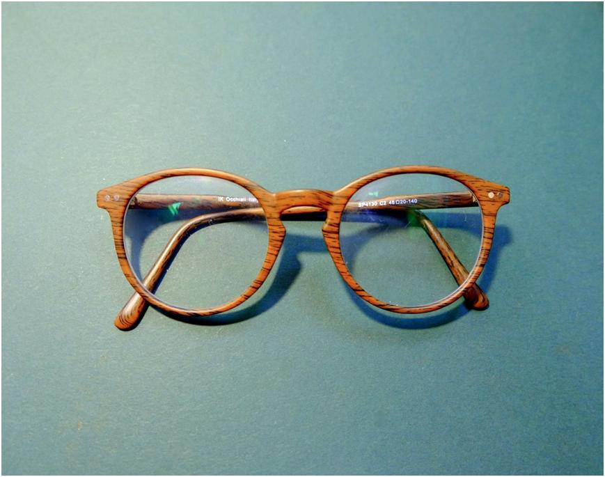 大牌镜片配镜片要懂的常识,眼镜片什么材质的好如何选镜片