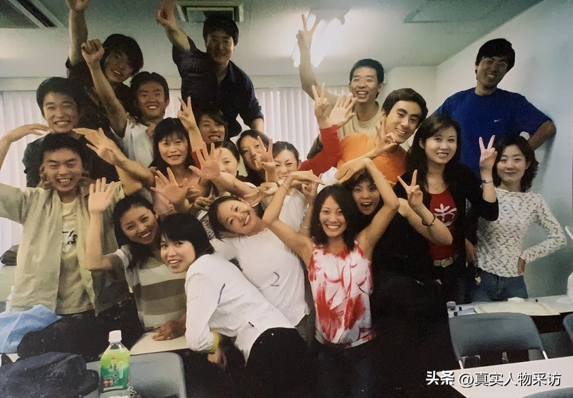 我19岁到日本，裸婚娶日本媳妇，在外面男浴室遇到女人，吓一激灵