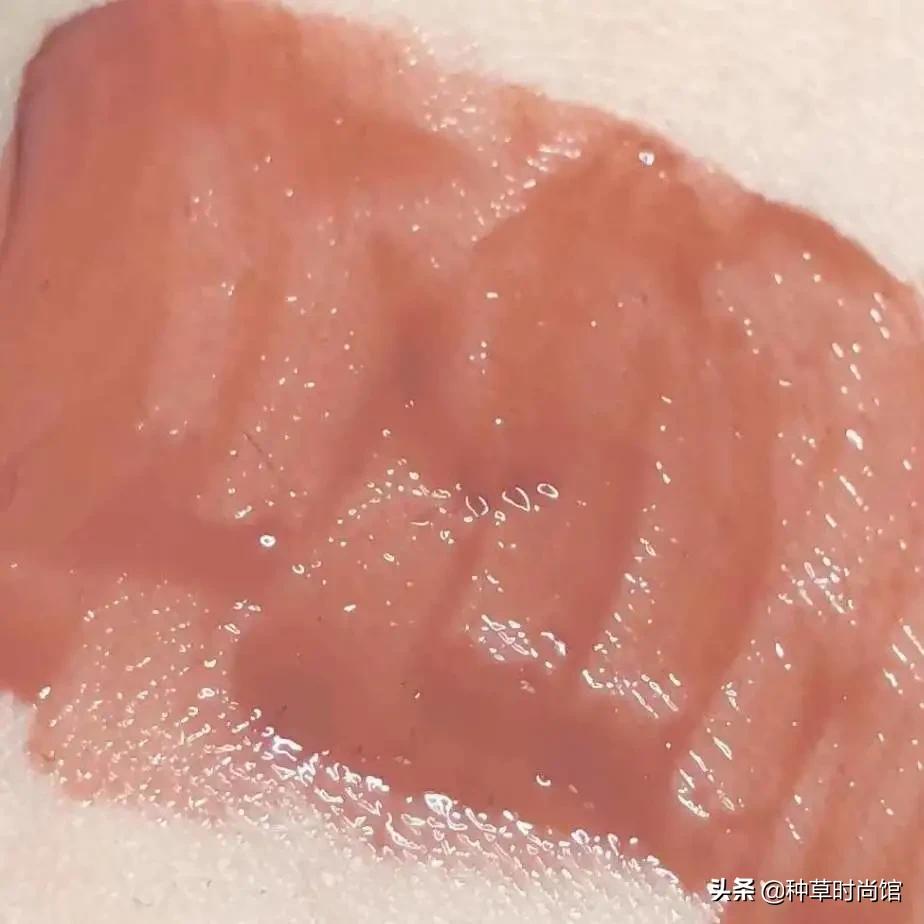 哪种口红涂得好看又不脱妆,日常涂什么口红好看