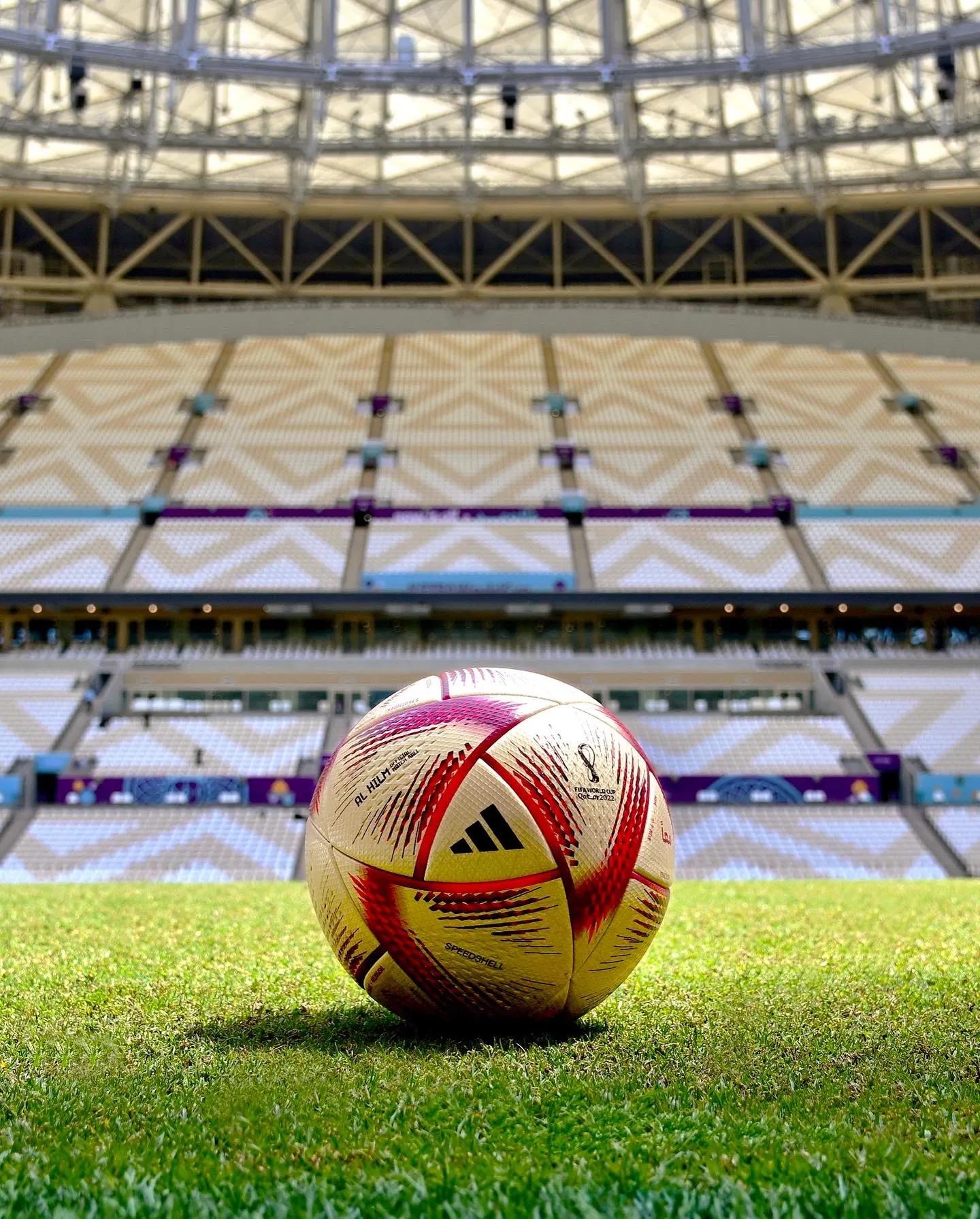 盘点历届的世界杯比赛用球,世界杯决赛用球名为梦想