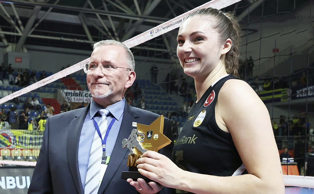 埃格努得分324拦网得了多少分,埃格努暴扣球拿到29分视频