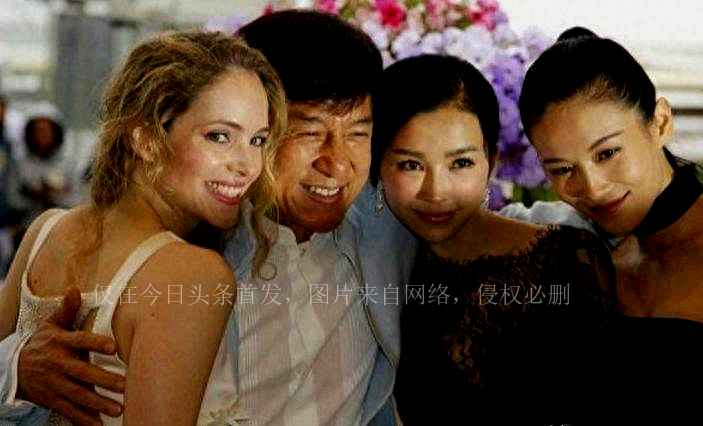 成龙的感情纠葛,成龙自曝与女星的关系