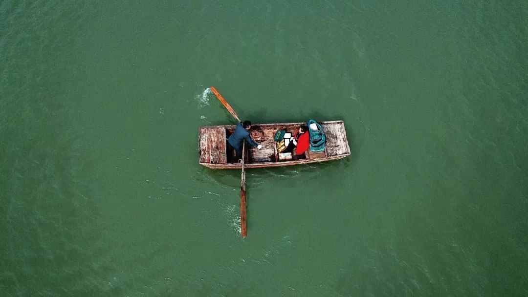 在绿色的邮政挖呀挖呀挖→