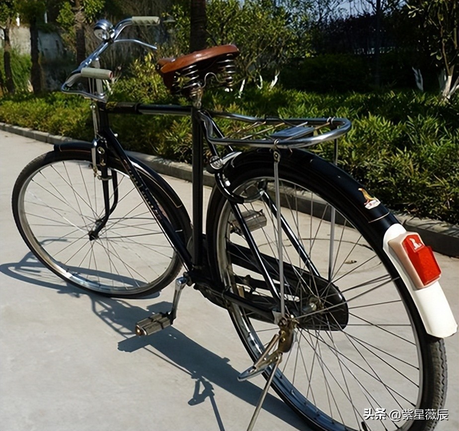 凤凰牌自行车1980年多少钱,五十年代凤凰自行车价格