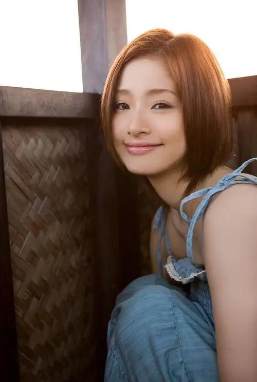 上户彩为什么嫁现在的老公,上户彩现状