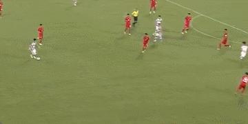 国足0比2日本射门数,射门30次输球