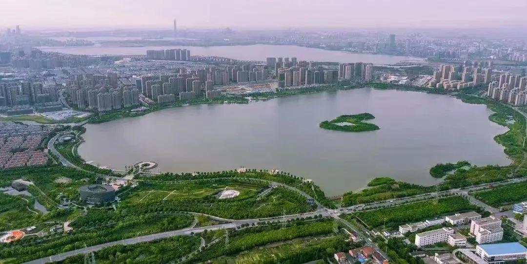 苏州尹山湖大剧院,苏州尹山湖中学