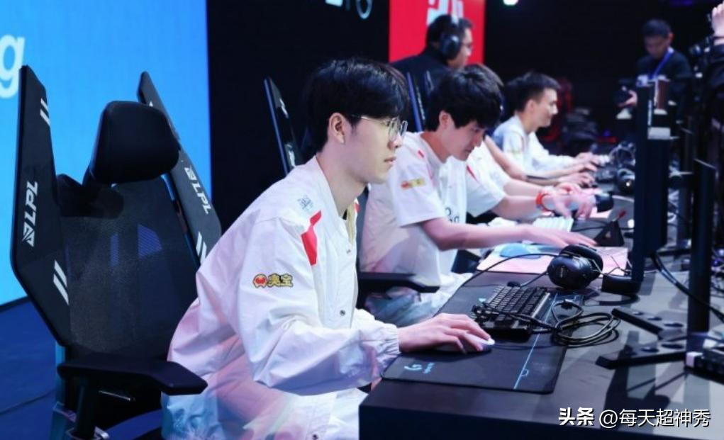 LPL夏季赛WBG击败UP,lpl夏季赛wbg选的什么阵容