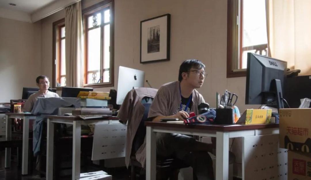 90后小伙入职灵隐寺,灵隐寺本科生找工作