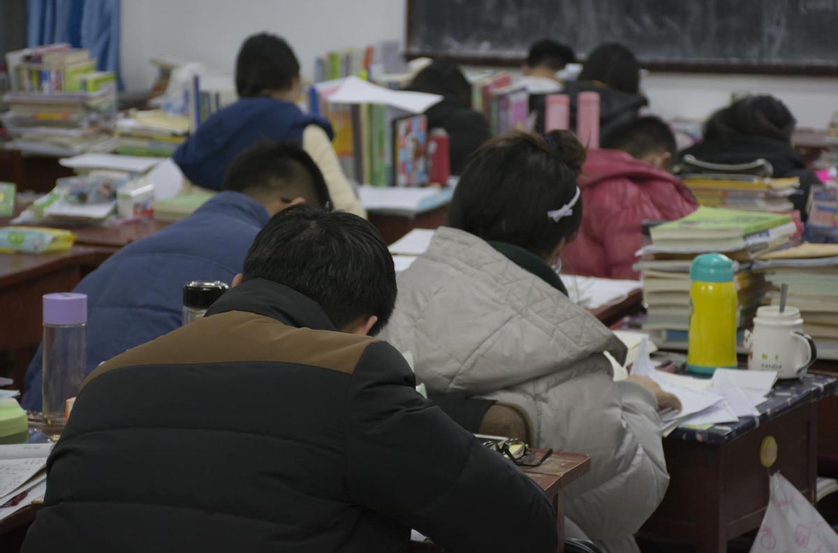 学硕为什么分数更容易考高,学硕含金量不高难就业