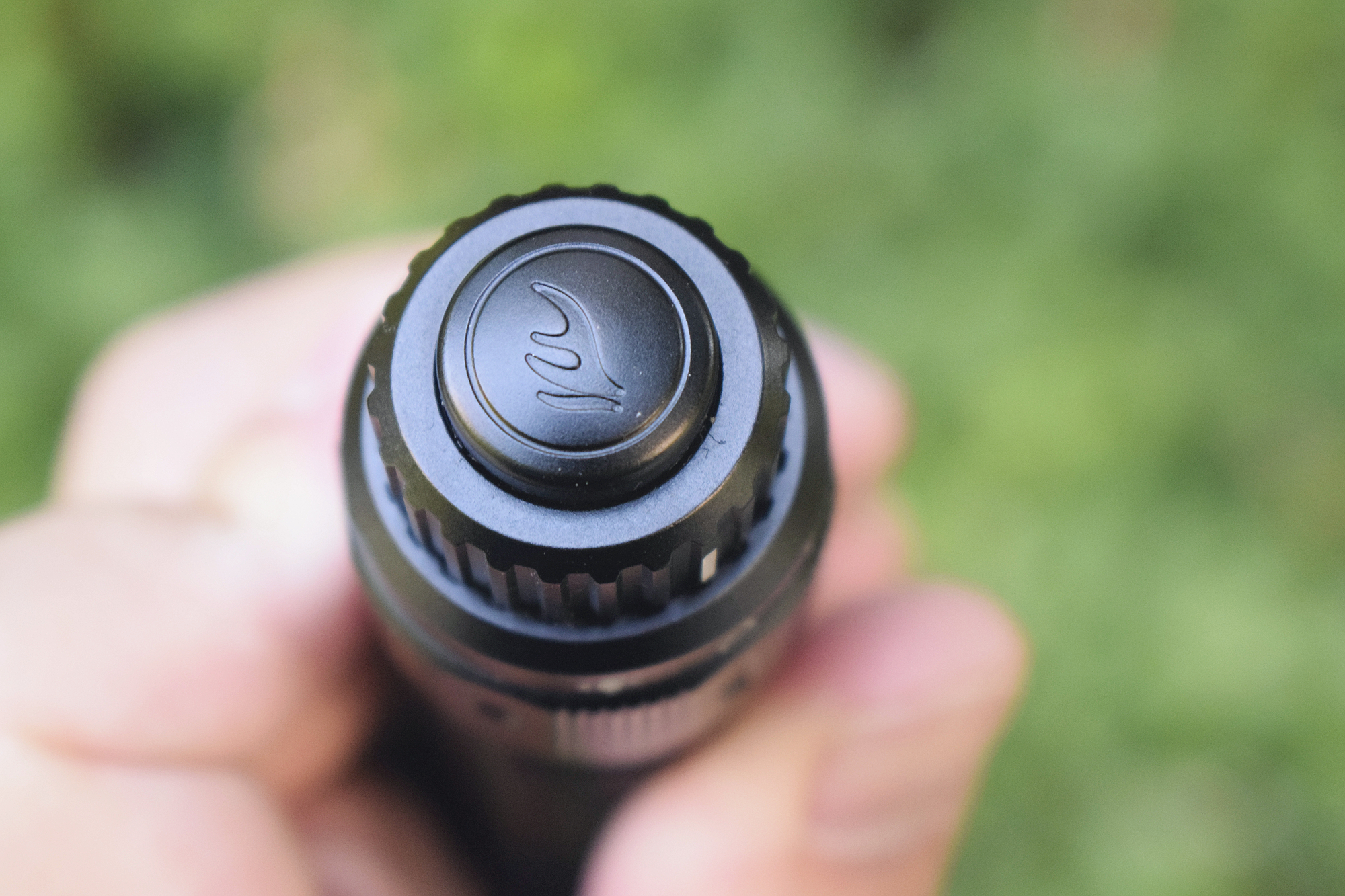 稳定高效,强光压制!Fenix菲尼克斯TK22TAC双模式战术手电体验