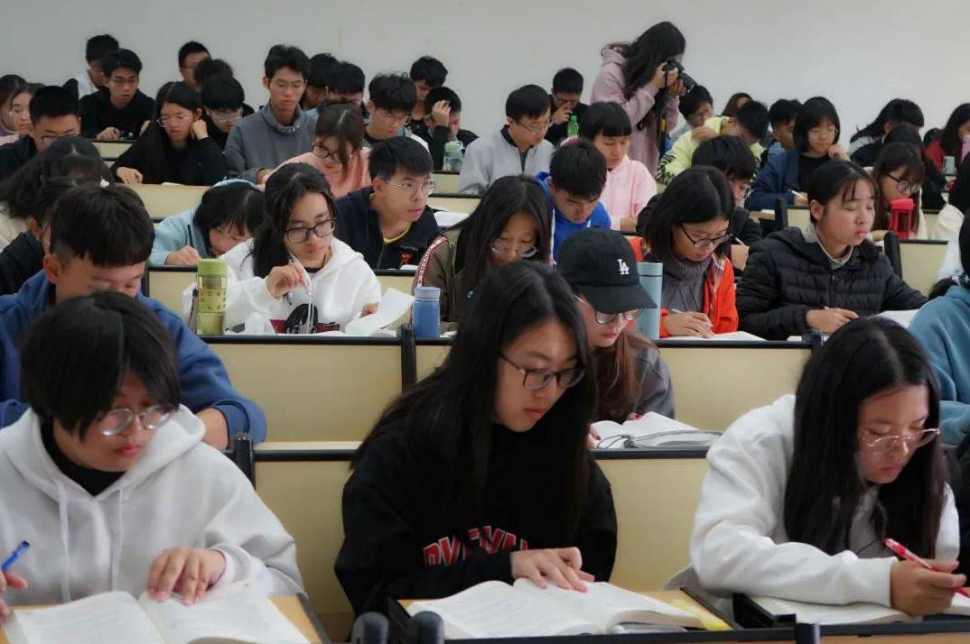 教育部回应专科生,教育部3月1日对专科生政策解读