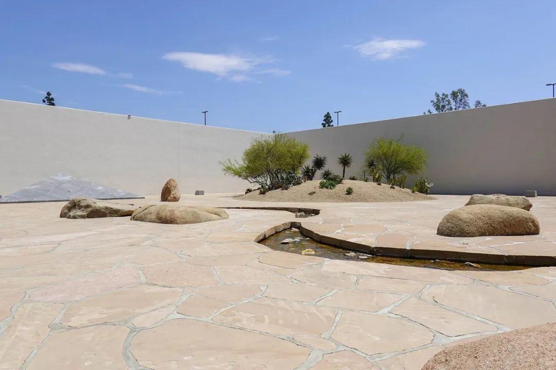 野口勇加州景观,野口勇的加州剧本