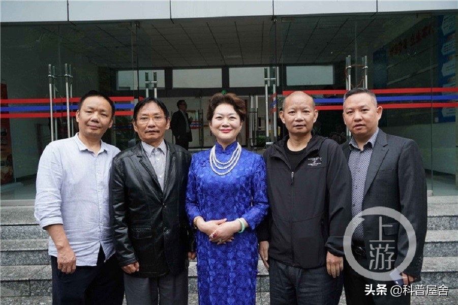 重庆一老板一口气买20套房子,重庆老板花六千万帮员工买房后续