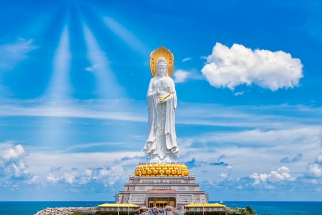 海南的观音雕像在哪里,南海观音像是铜像吗