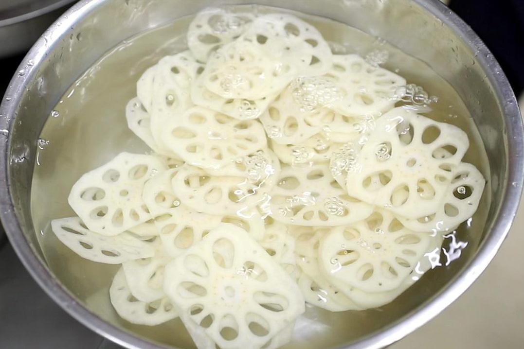 齿痕舌白口苦吃什么食疗,嘴巴有甜味吃得多容易饿