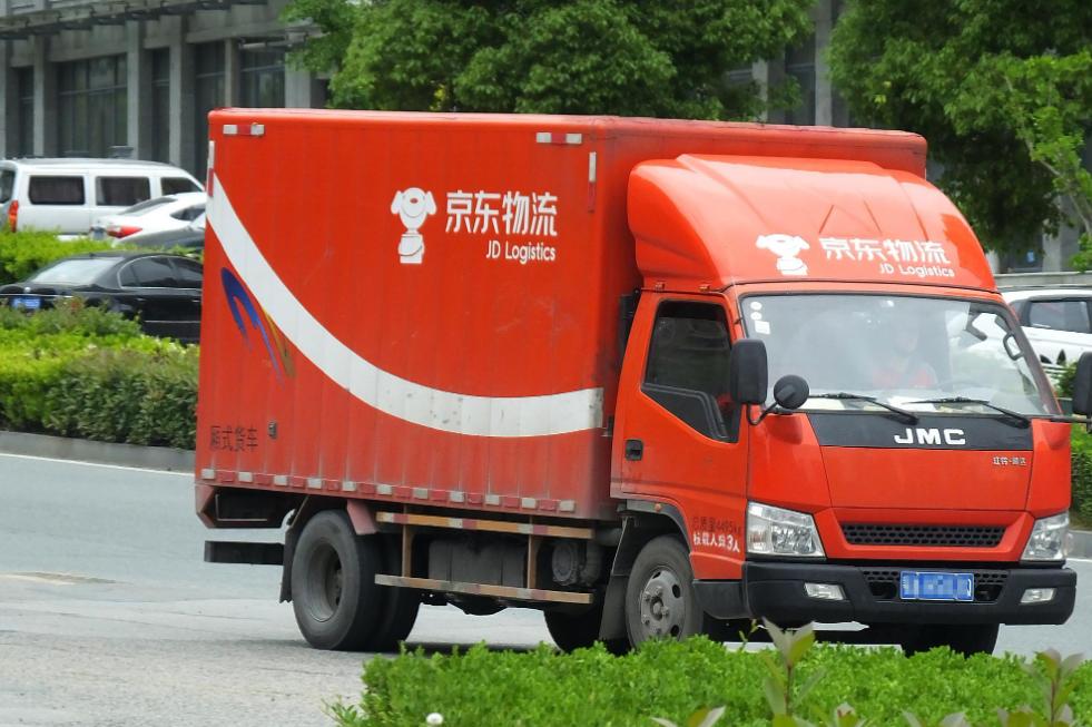 冷静的年轻人,冷静的青年