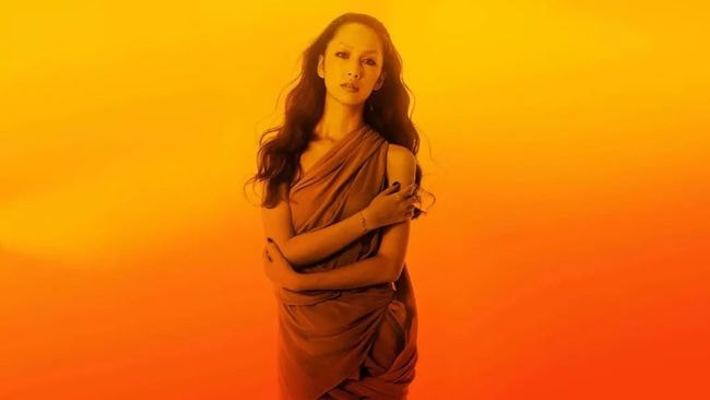 “偏执歌后”中岛美嘉：凭一首歌拉低日本自杀率，失聪仍坚持歌唱