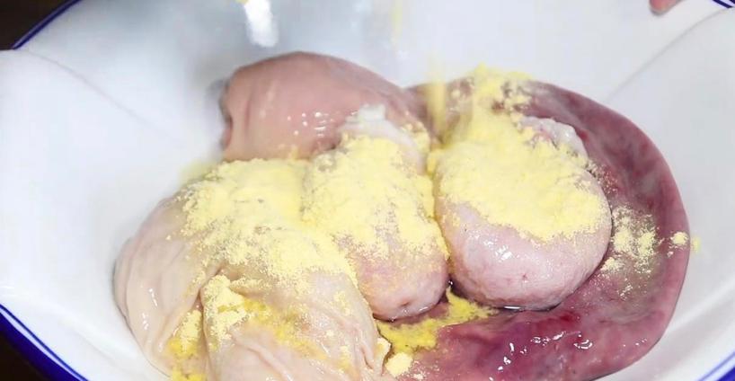 猪肚腥味如何去除,猪肚气味很大怎么清洗