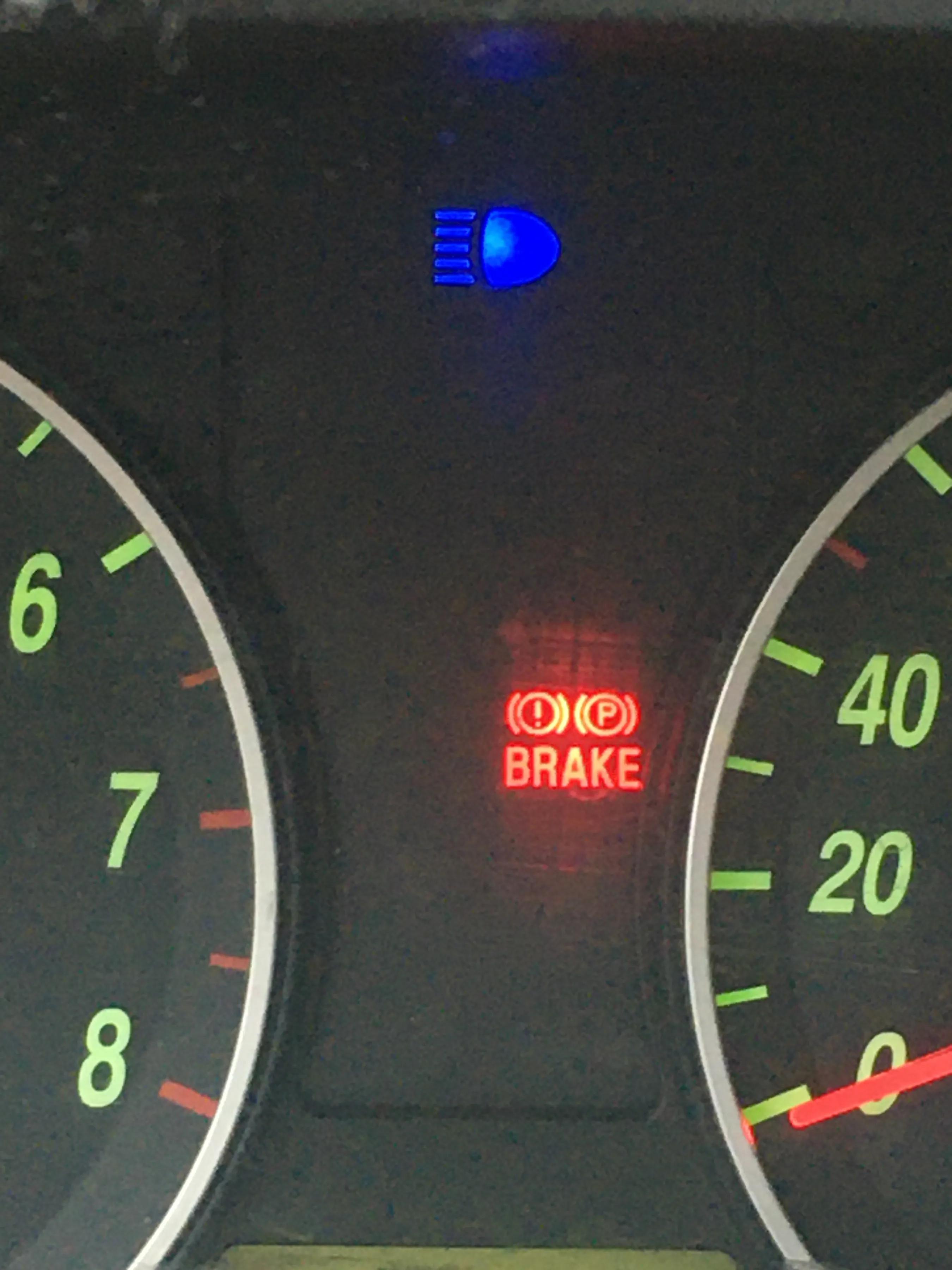 汽车灯光怎么调左右,汽车灯光怎么打开