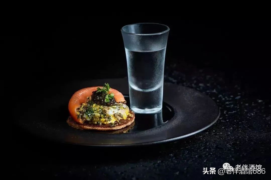 伏特加全都是无色无味的吗,伏特加的3种标配