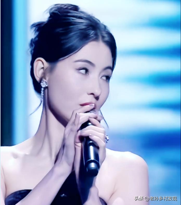 张柏芝又一次惊艳到大家,张柏芝最近唱歌