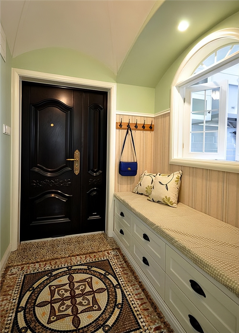 入户四见四不见,入户四年没办