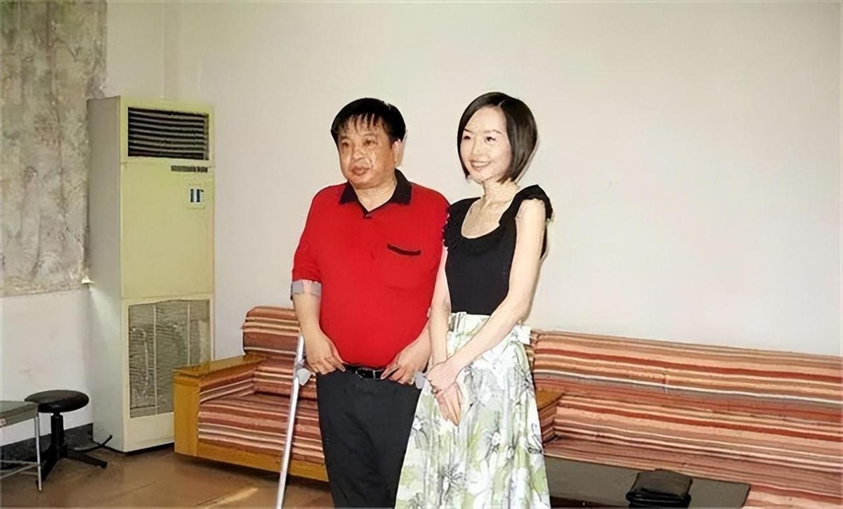 独腿英雄徐良，1987年登上春晚红极一时，后因谣言闹得妻离子散