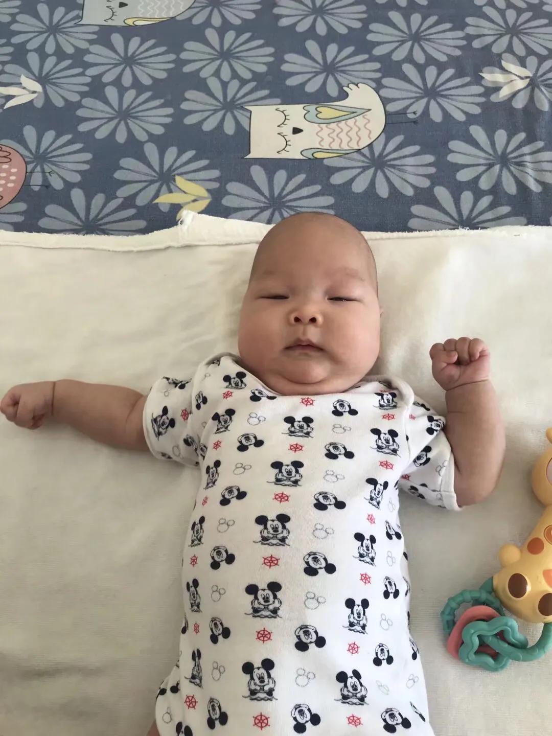 三个月宝宝应该进行哪些早教活动？