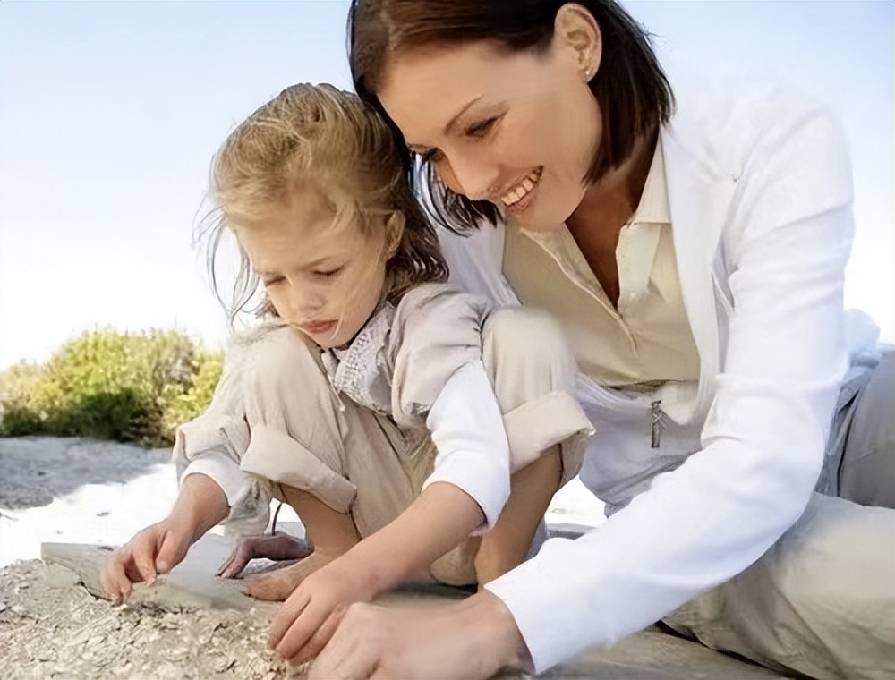 山东女孩李雪珂靠晒娃吸粉百万,李雪珂生混血宝宝花了多少钱