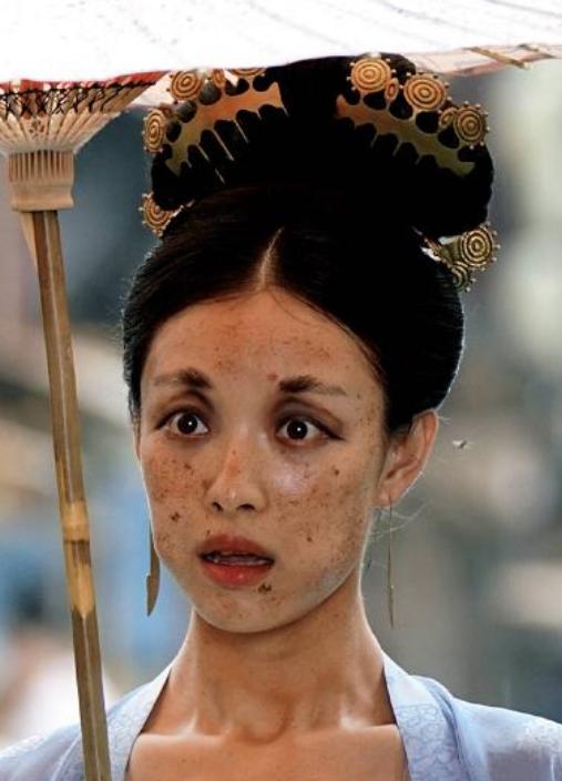 长得好看却扮丑的5位女星,那些扮起丑来丧心病狂的女明星