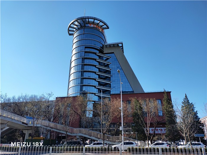 魅族18x是骁龙870吗,魅族18x是小屏旗舰吗