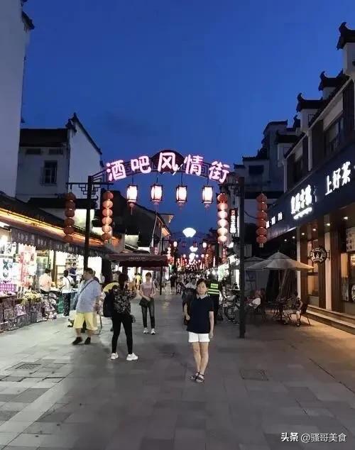 理发师惨遭离婚，转店买车游黄山，放飞自我