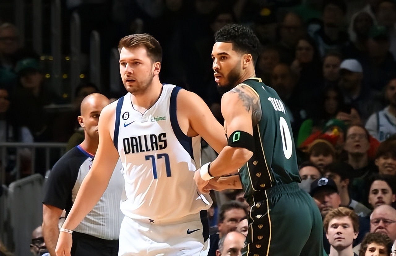 怎么判断自己打篮球什么位置,如何判断自己适合打哪个位置篮球