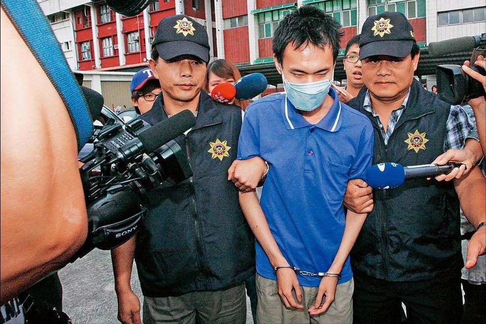 人美心善的女毕业生，被邻居连捅19刀，却是因为这个小举动