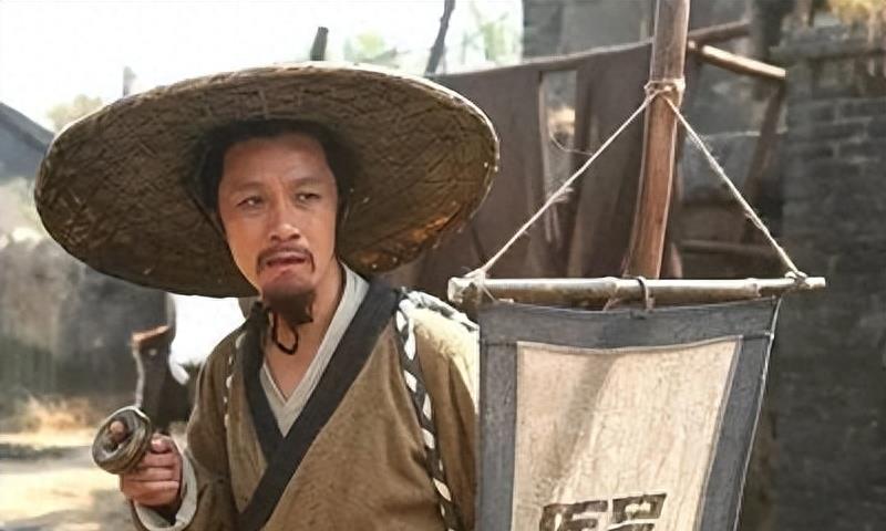 广西一犯人被枪决,广西一罪犯被押往刑场枪决